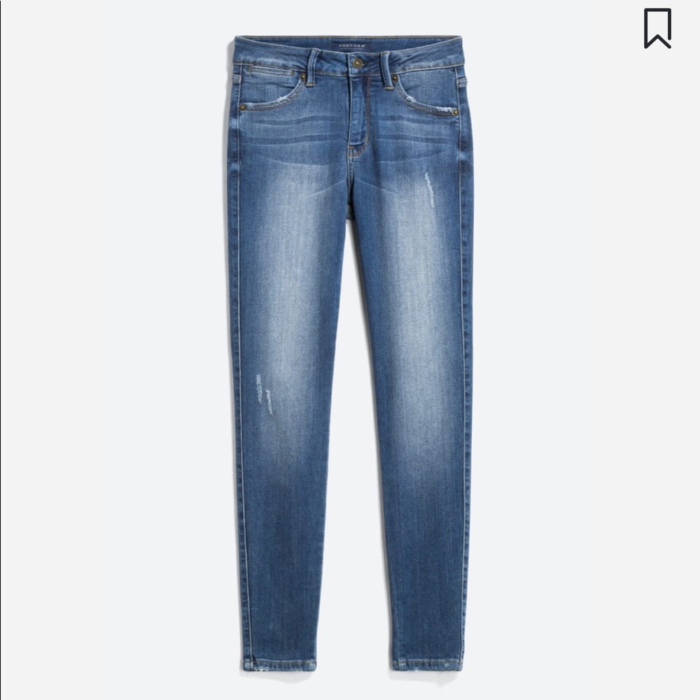Just USA- Rhea skinny distressed jean. Size 4/27